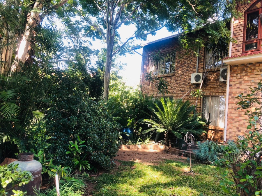 5 Bedroom Property for Sale in Protea Park North West